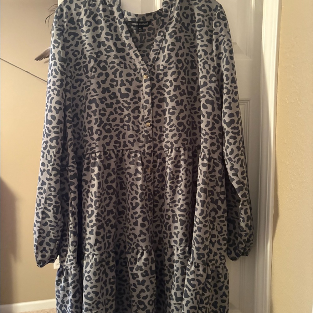 Simply Southern Gray Leopard Print Top
